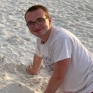 Meet your Posher, Cameron